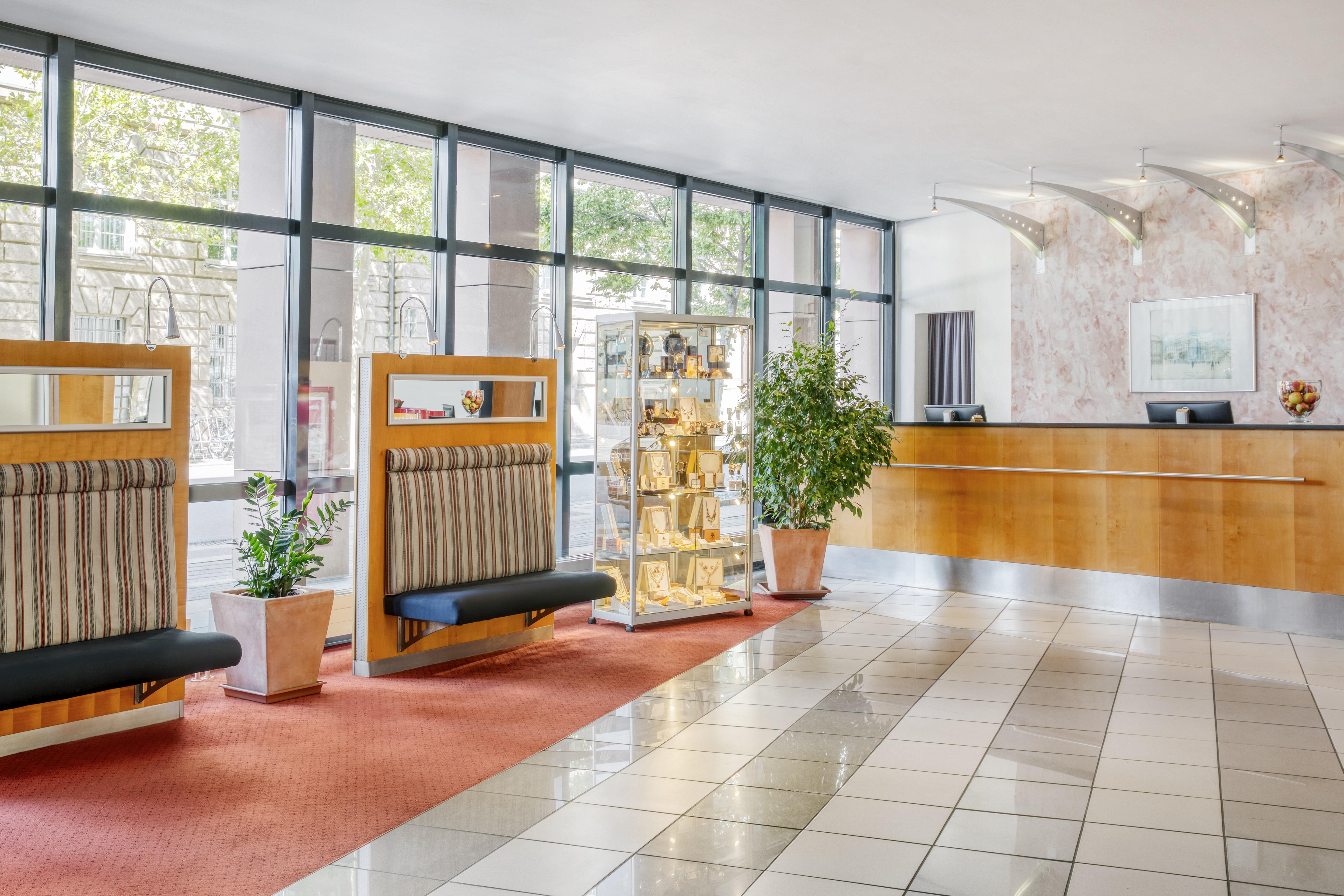 IntercityHotel Erfurt Esterno foto