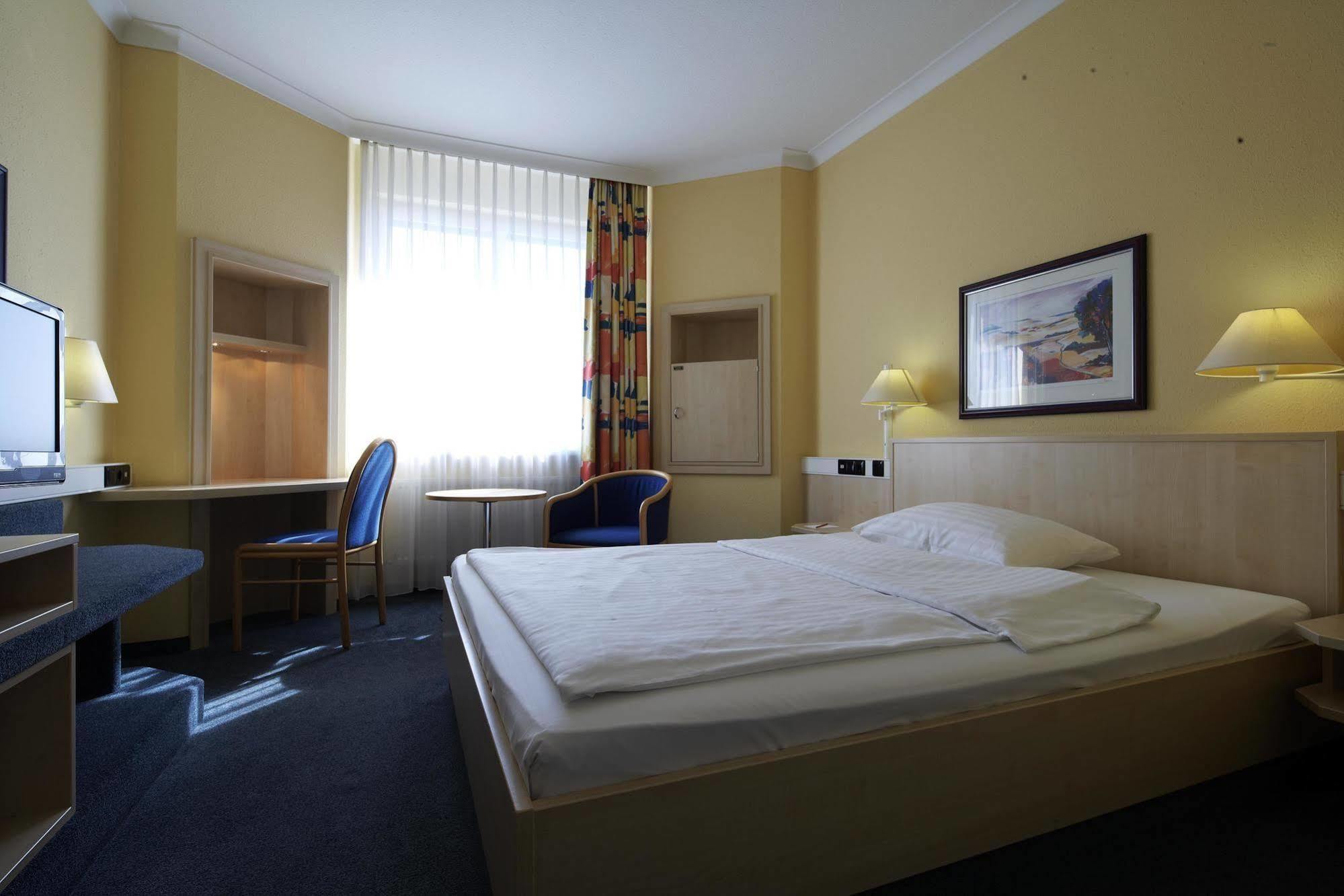 IntercityHotel Erfurt Esterno foto