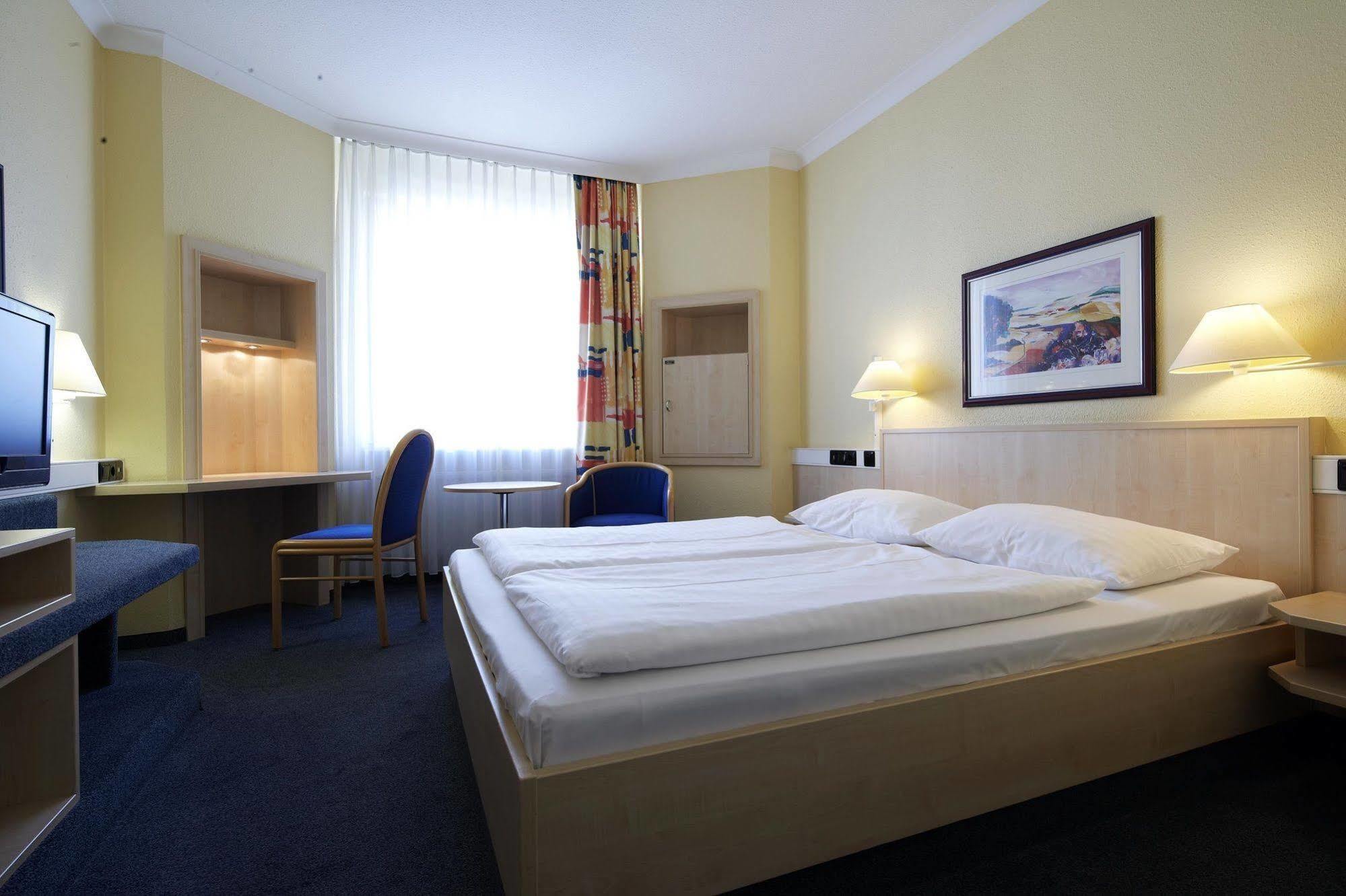 IntercityHotel Erfurt Esterno foto